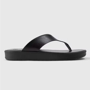 Gap Vegan Leather Platform Flip Flops